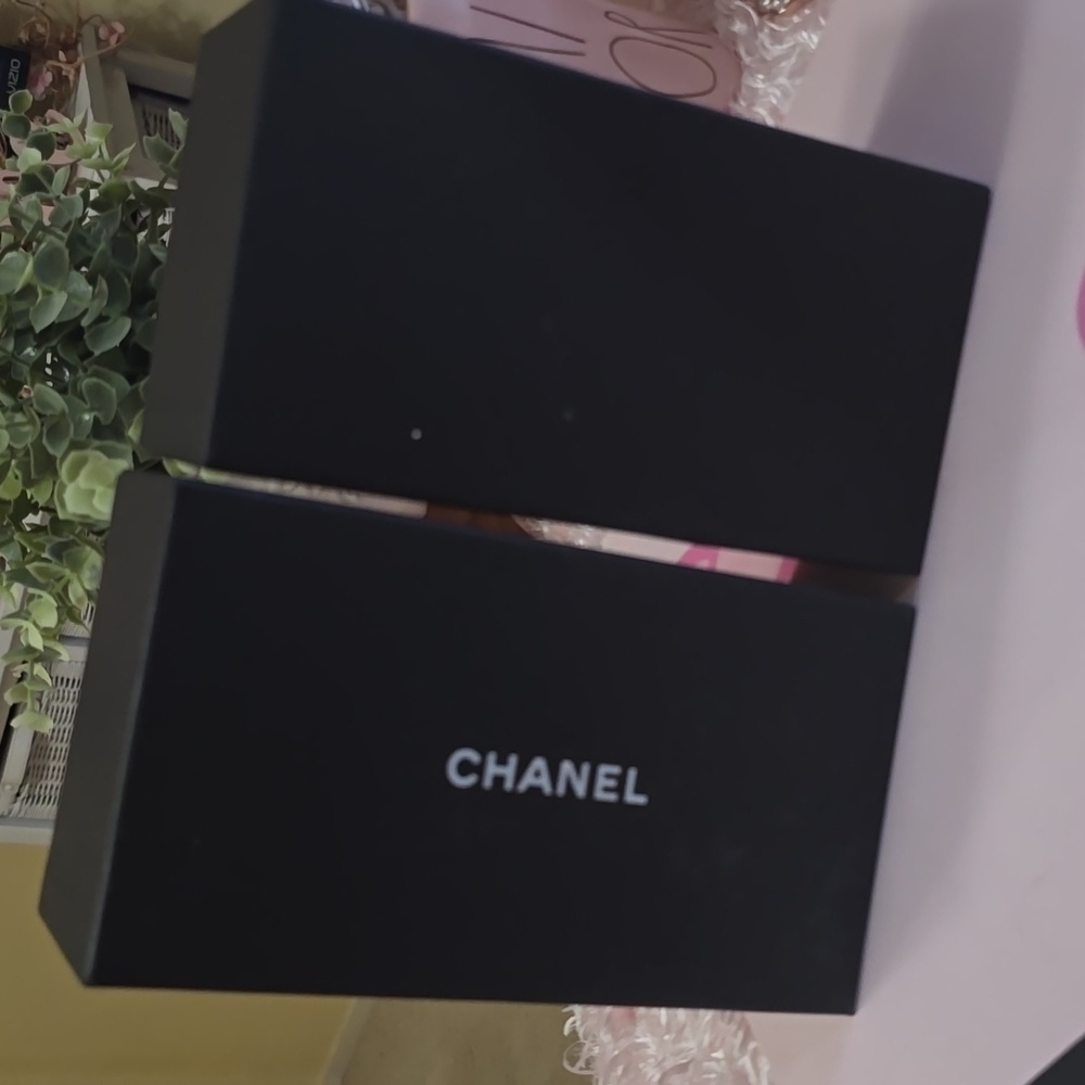 Chanel Box - Picture 4 of 7